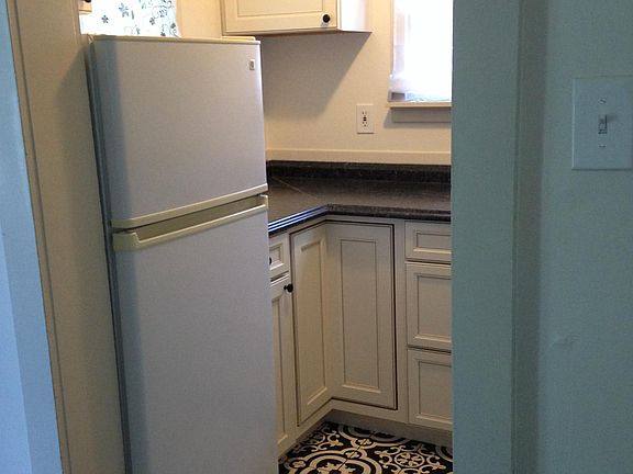 Kitchen Left
