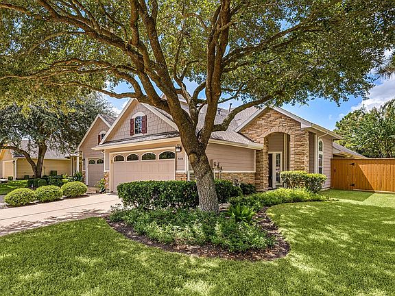 3rd image of 5306 Greenbrae Ln