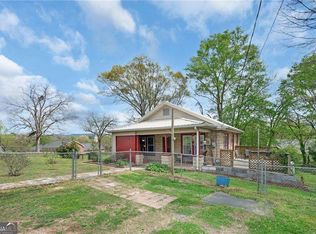 775 Union St, Summerville, GA