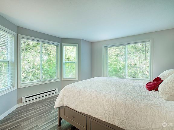 4th image of 4202 Factoria Boulevard SE #D-10