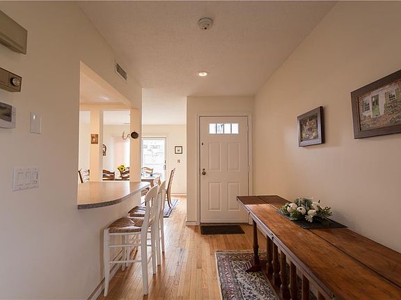 5th image of 90 Windward Ln Unit 90