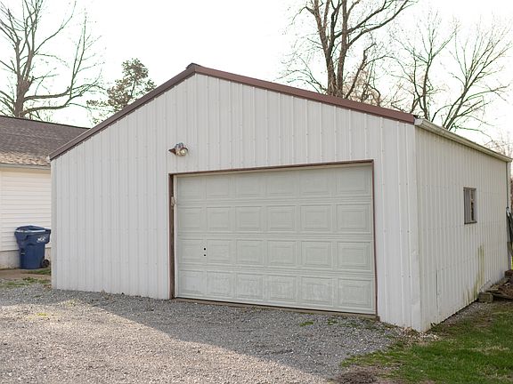 4th image of 225 N Main Street