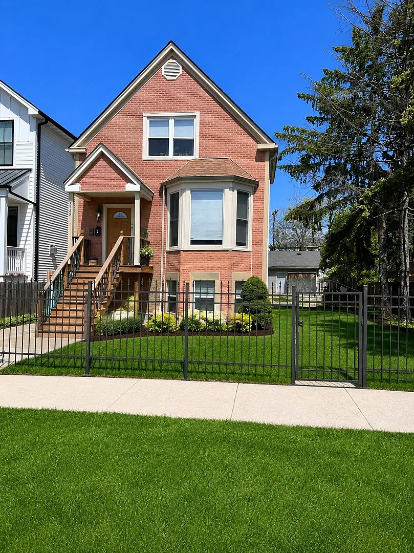 2 bed, $1,750 — Photo 1