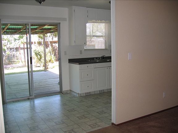 2nd image of 625 Flora Way