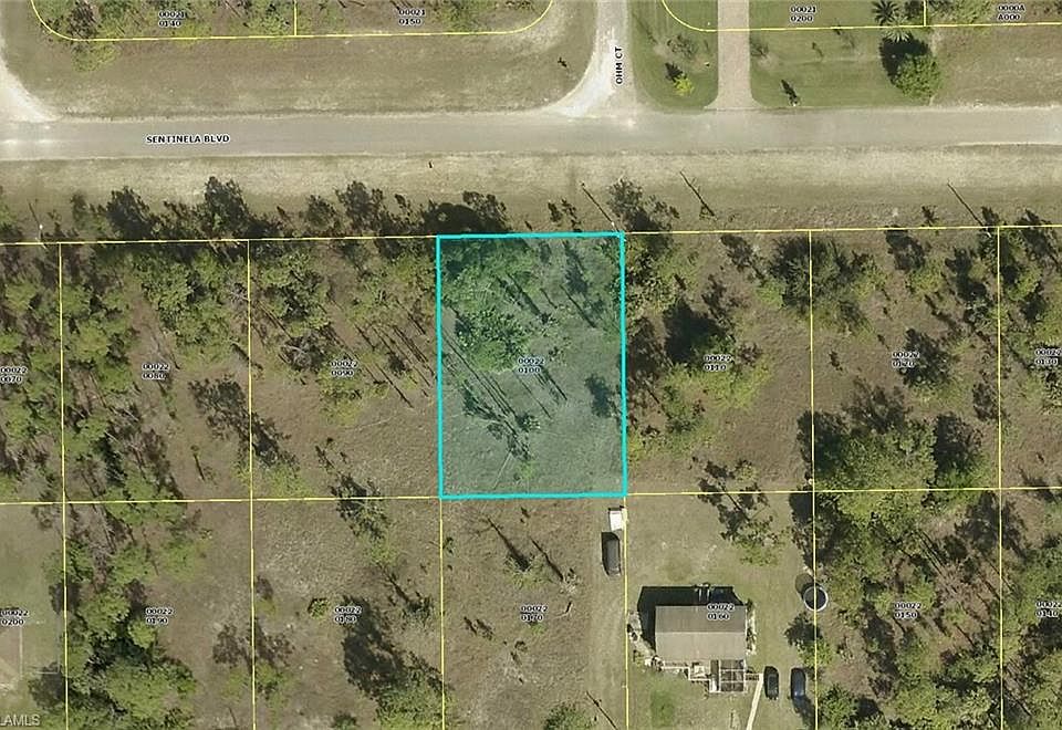 1st image of 1240 Sentinela Blvd