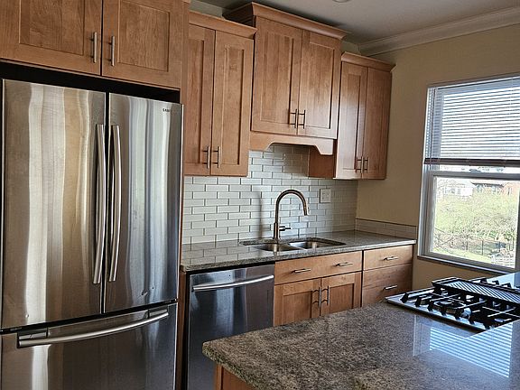 2nd image of 6211 Grand Vista Ave