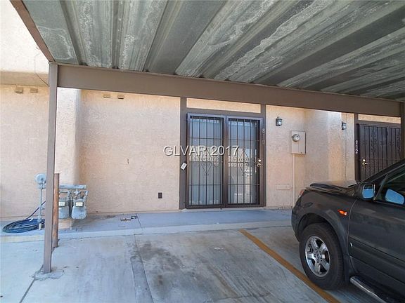2nd image of 810 Pepperwood Ln