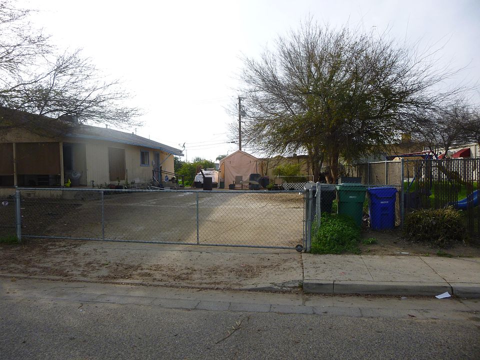 2nd image of 33 S A St