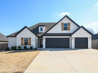 431 Ceola Ave, Springdale, AR 72762