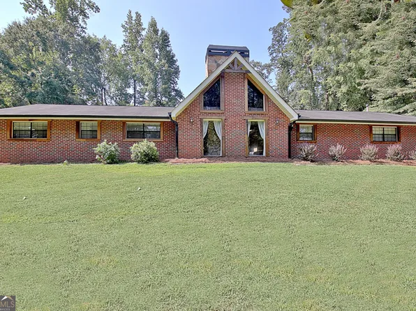515 Golf View Dr, Peachtree City, GA 30269