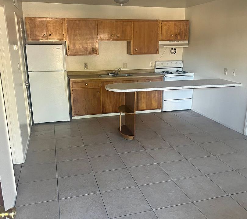 1st image of 3712 Royal Crest St Unit 10