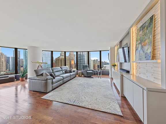 3rd image of 505 N Lake Shore Dr APT 2611