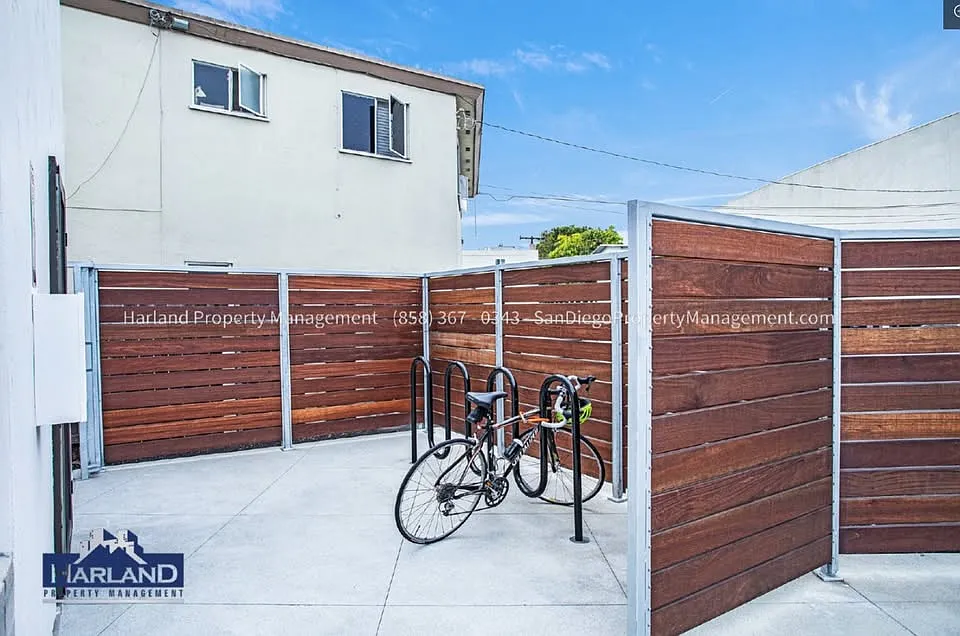 2 bed, 1.0 bath, 800 sqft, $3,650 — Photo 3