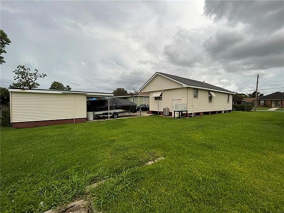 4th image of 1040 Allo Ave