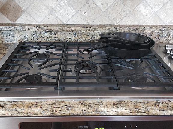 36-inch gas cooktop!