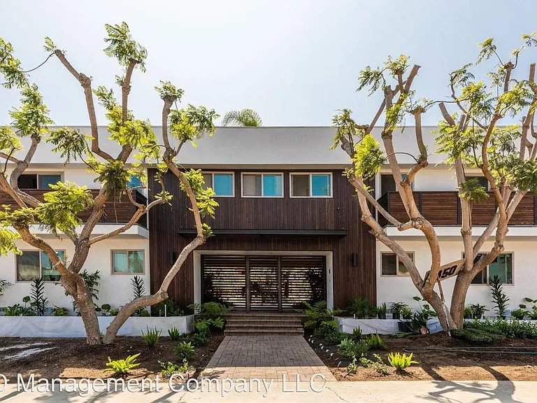 3450 Emerald St — Photo 41