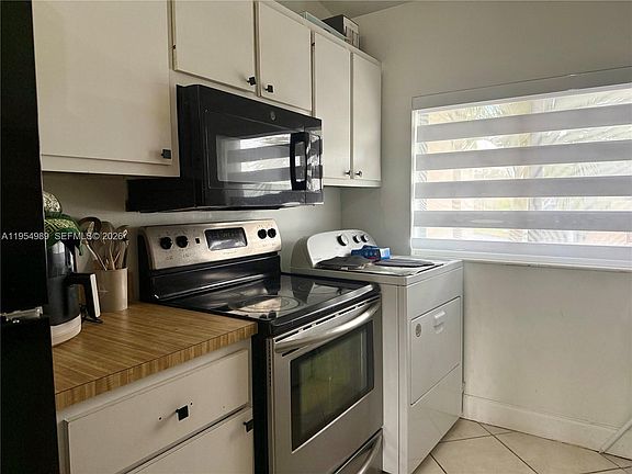 4th image of 12216 SW 110th Ln