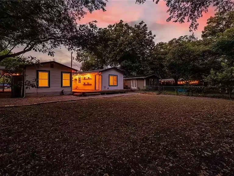 409 Wilmes Dr — Photo 15