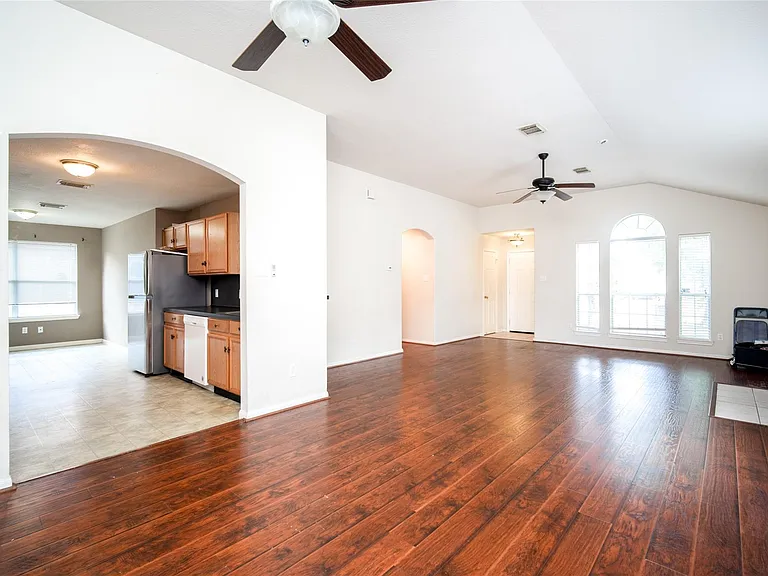 17219 Lilac Vale Ct — Photo 8