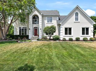 2440 Joyce Ln, Naperville, IL 60564