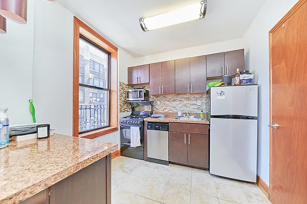 Rented by Living New York | media 10