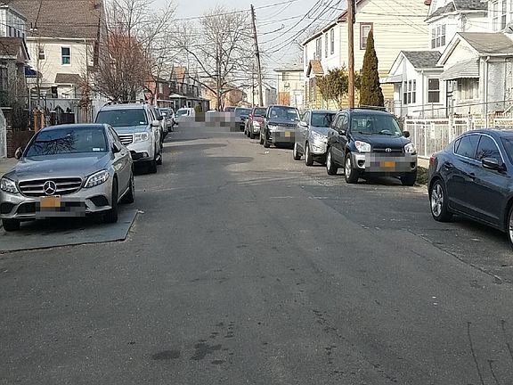 5th image of 10823 172nd St