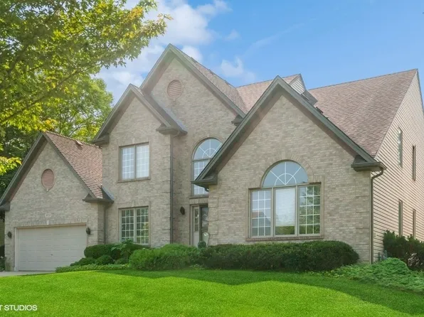 953 Chancery Ln, Cary, IL 60013