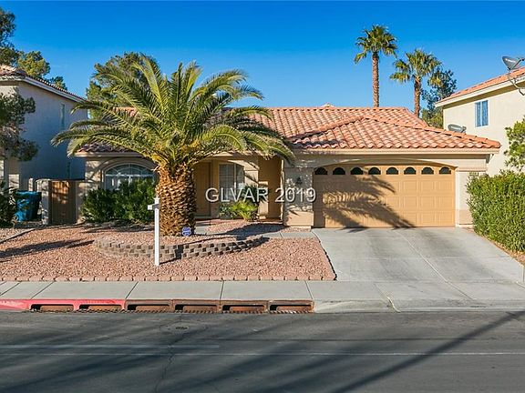 3rd image of 8504 W Gilmore Ave