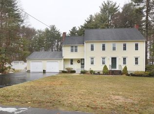 34 Great Rock Rd, Hanover, MA 02339