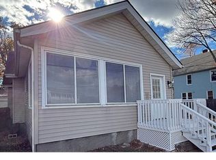 324 Naugatuck Ave, Milford, CT 06460