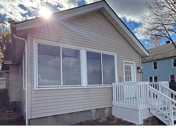 324 Naugatuck Ave, Milford, CT 06460