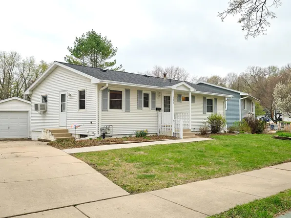 3920 3rd Pl NW, Rochester, MN 55901