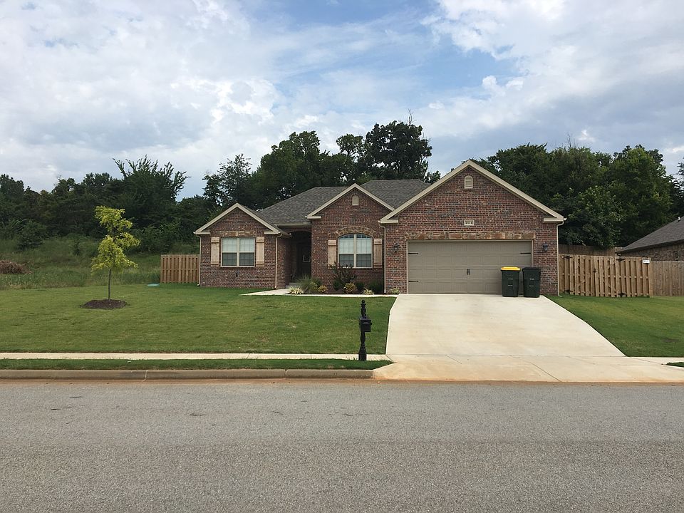 1st image of 2114 Quinlan Ave