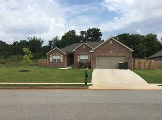 2114 Quinlan Ave, Lowell, AR 72745