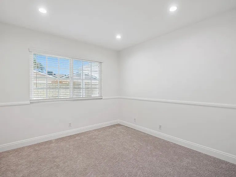 8822 Bellshire Dr — Photo 17