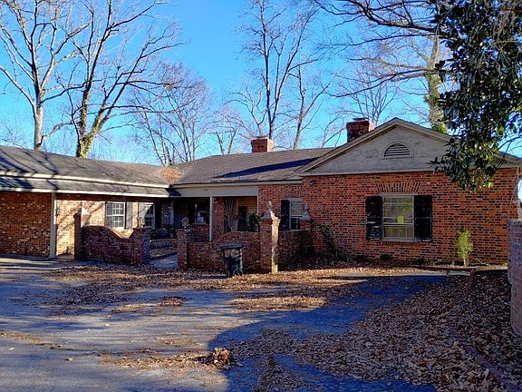 2nd image of 80 Lake Heron Dr