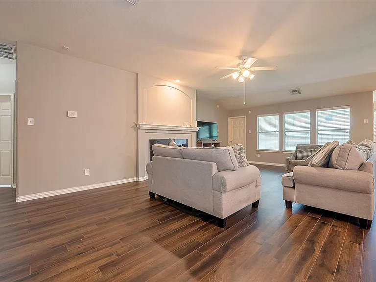 1007 Casting Springs Way — Photo 13