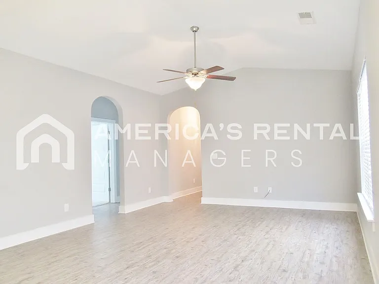 5596 Park Side Rd — Photo 20