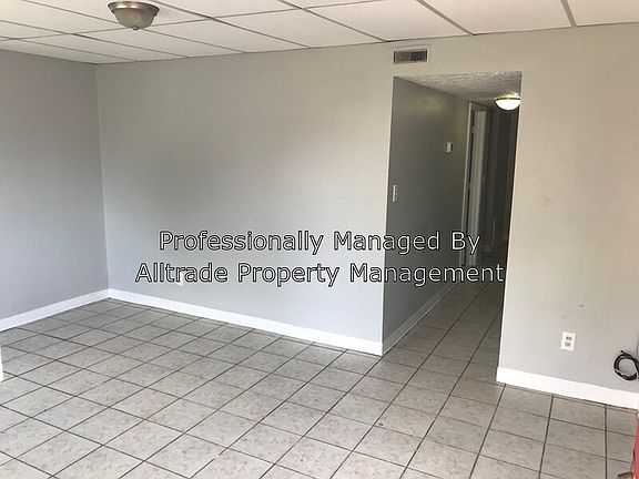 2nd image of 706 Roselane St
