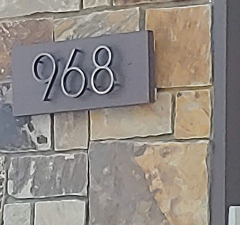 1st image of 968 Arbutus Ct