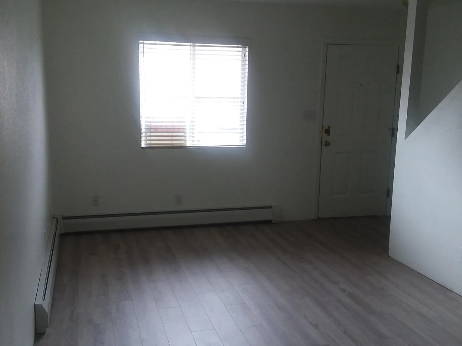 3905 Redwood Ln — Photo 3
