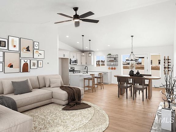 5th image of 938 Gregory Way