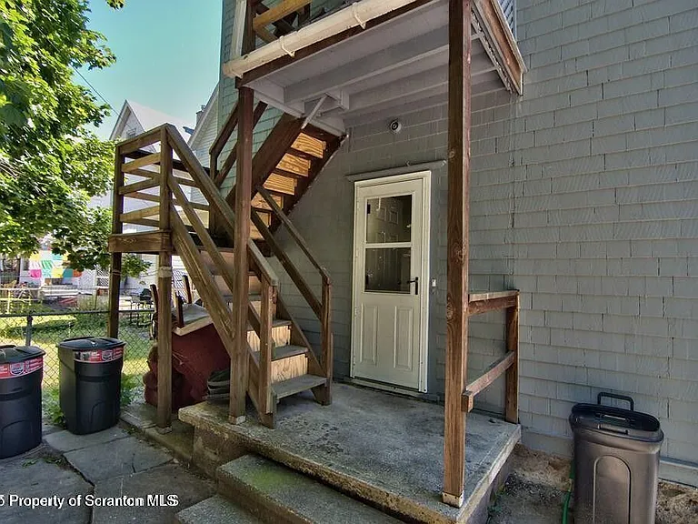1515 Pine St — Photo 5