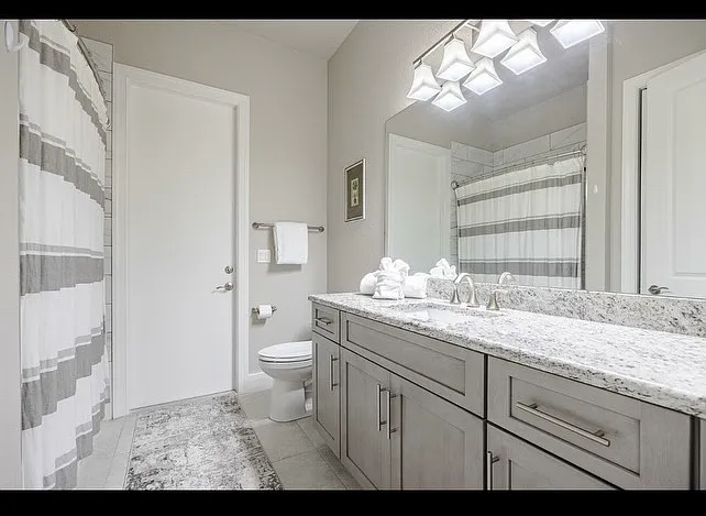 2011 SW 29th Ter — Photo 13
