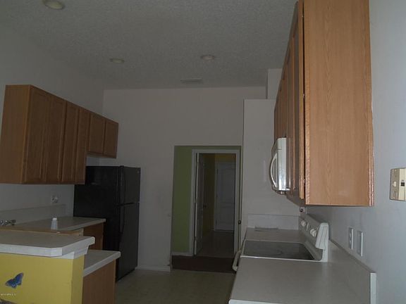 5th image of 23664 Flora Parke Blvd