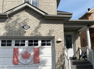 7128 Magistrate Ter, Mississauga, ON L5W 1E3