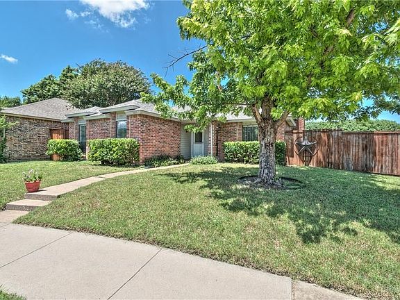 3rd image of 1605 Toddville Cir