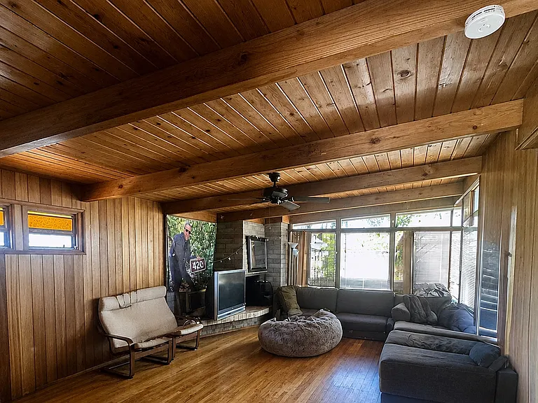 5027 Campanile Dr — Photo 2