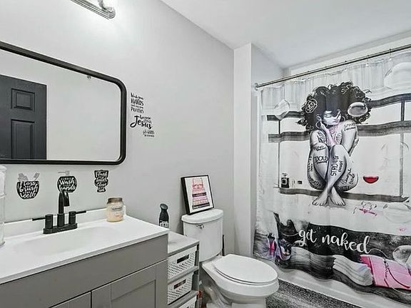 3rd image of 118 Trellis Way