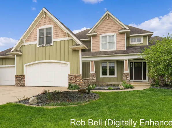 3128 Twin Lakes Dr, Jenison, MI 49428